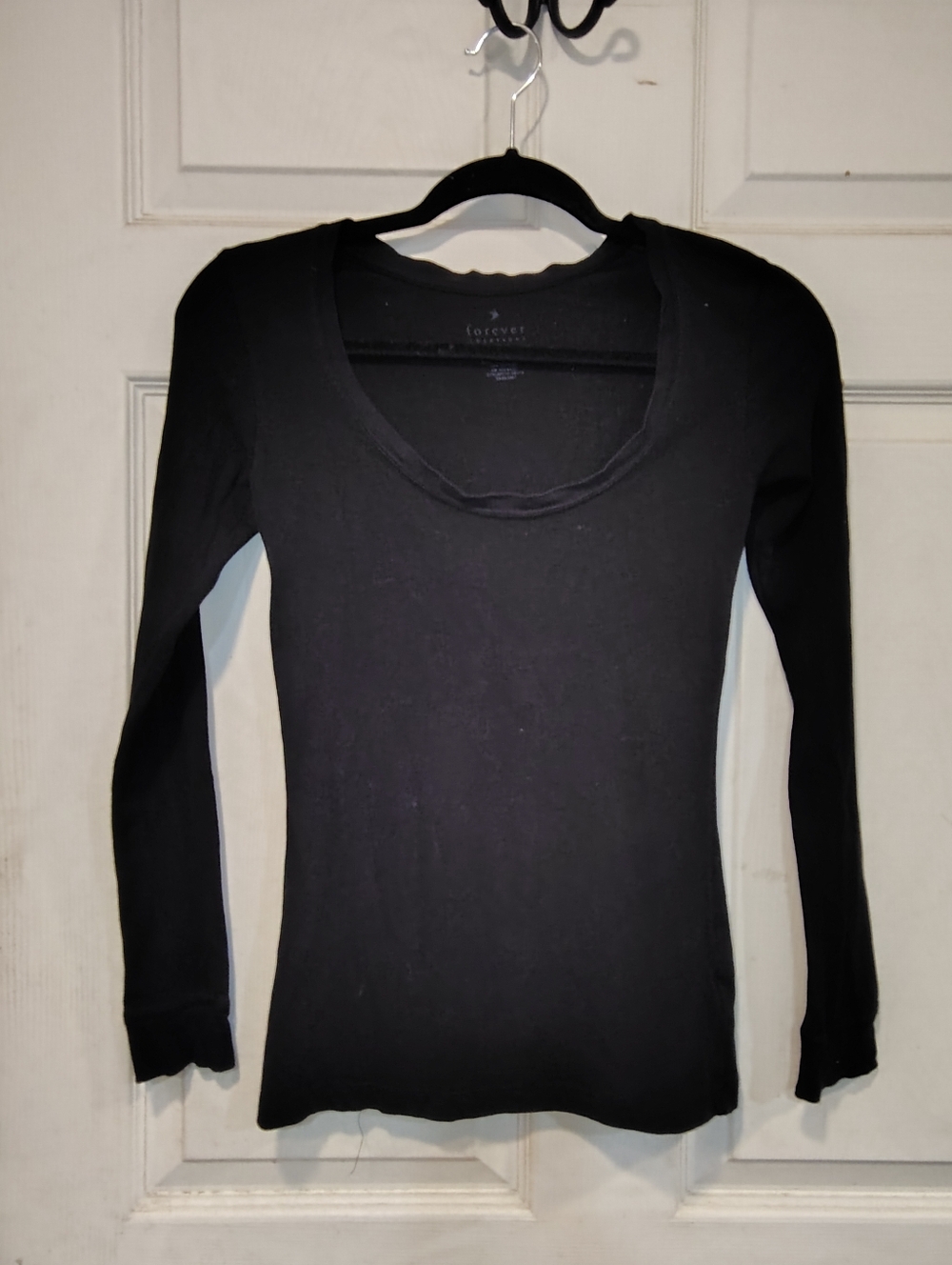 Forever Twentyone Juniors Women's Size S Black Long Sleeve Tshirt